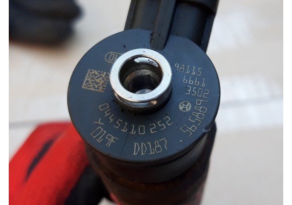 Форсунка дизельна Bosch, Citroen C2, C3, Nemo, Peugeot 206, 207, Bipper, 1.4 HDi, 0445110252, 0986435143, 1980K2, 1980EA, 6565889, 9656588980 *